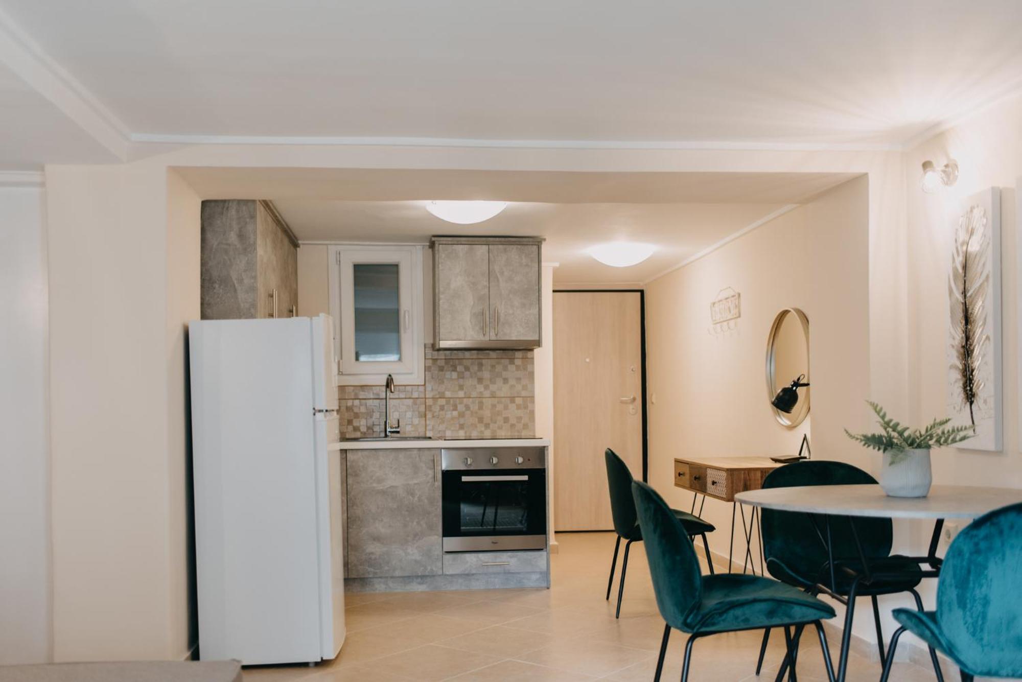 Best House, Central Luxury Apartment, Agiou Nikolaou, Patra Ngoại thất bức ảnh